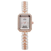 Montre OUKI vintage à maillons de perles pour femme avec petit cadran en nacre – Design inspiré, quartz diamanté