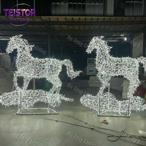 Luz LED 3D con Motivo de Caballo, Escultura de Caballo Dorado para Decoración Navideña de Exteriores, Paisajismo de Calles, Plazas y Eventos - Product Image 2