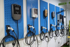 Estación de Carga Inteligente OEM ODM de 10 Vías para Vehículos Eléctricos, Bicicletas Eléctricas y Motocicletas, Depósito de Carga Comunitario con Código QR y RFID - Product Image 4