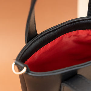 Sac à main portable 2025 personnalisé avec imprimé dessin animé, en PU gaufré 2 voies, fermeture éclair, doublure en PU, style Normcore/Minimaliste, capacité 1-1,9L - Product Image 4