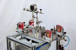 Système de réacteur de laboratoire haute performance bibo 1 litre sans agitation, avec régulateur de débit et dispositif d'échantillonnage en acier inoxydable - Product Image 4