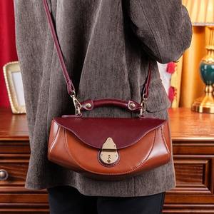 Bolso de Hombro sin Tirantes para Mujer al por Mayor, Cierre de Cremallera, Diseño de Barco a Rayas, Portátil, Moderno, Hecho a Mano en PU de Fábrica - Product Image 1