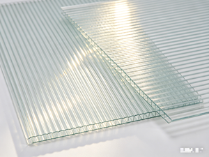 Plaque de <span class=keywords><strong>polycarbonate</strong></span> <span class=keywords><strong>alvéolaire</strong></span> double paroi haute résistance multicolore, protégée contre les UV, pour serre - Product Image 1
