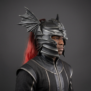 Casco de Dragón con Extensión de Pelo Rojo, Armadura de Acero Inoxidable Niquelado Negro, Temática de Hadas, Hecho a Mano - Product Image 1