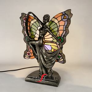 Sensmuel Bunte Kunst Buntglas-Lampe mit Lötdetails, Tiffany-Stil, Engel, Europäischer Retro-Stil, LED-Dekorative Tisch- und Schreibtischlampe - Product Image 1