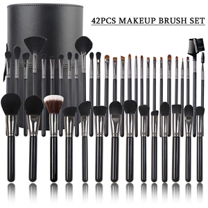 Set de <span class=keywords><strong>Pinceaux</strong></span> de Maquillage Professionnels Personnalisés EMF Haut de Gamme en Poils Synthétiques Vegans avec Manche en Bois Noir pour Marque Privée - Product Image 1