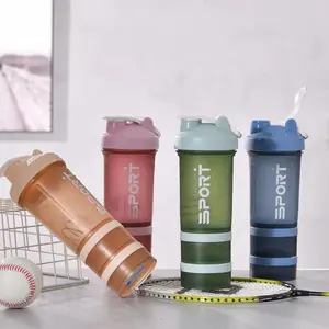 Regalo novedoso portátil 500ml 3 en 1 esmerilado Bpa libre de plástico deportes gimnasio coctelera botella con contenedor de proteínas y organizador de pastillas