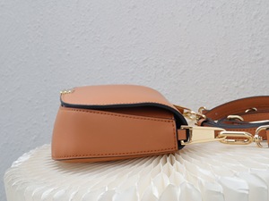 Meilleures ventes Sacs à bandoulière simples à la mode Sac à bandoulière en cuir PU pour femme - Product Image 2