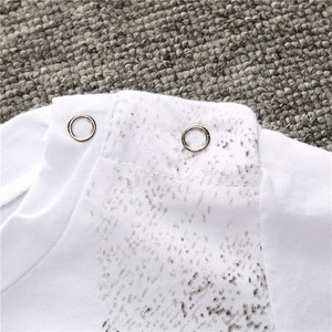 Vêtements pour enfants de haute qualité en gros, nouveaux modèles, ensembles de vêtements, t-shirts imprimés Ganesh et pantalons cargo pour enfants - Product Image 3