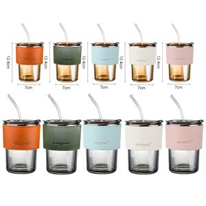 Mug à café portable en verre 400 ml, vente en gros usine, compatible lave-vaisselle et micro-ondes, couleur personnalisable par sublimation, avec couvercle et paille - Product Image 1