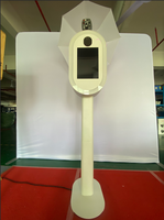 Machine Photobooth Portable Miroir Magique pour Selfies avec Écran Tactile Compatible iPad, Appareil Photo et Imprimante