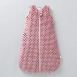 Sac de couchage et sac de couchage pour bébé modèle d'hiver matelassé chaud 2.5 <span class=keywords><strong>Tog</strong></span>, peluche à pois en minky pour nourrissons et tout-petits (petit (<span class=keywords><strong>3</strong></span>-11 mois)) - Product Image 6