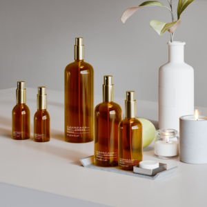 Flacons pulvérisateurs cosmétiques en verre de luxe personnalisables 20ml/30ml-200ml Marron/Blanc/<span class=keywords><strong>Noir</strong></span>/Transparent avec pulvérisateur à fine brume doré - Product Image 1
