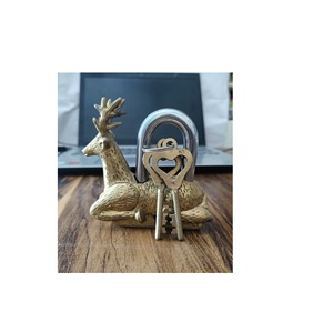 Cadenas décoratif en laiton antique de qualité supérieure, motif cerf, avec clés, quincaillerie vintage disponible à prix compétitif - Product Image 1