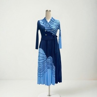 En stock, vente en gros, nouvelle collection printemps-été 2026, robe décontractée à rayures, robe ample tendance, robe plissée Miyake, grande taille