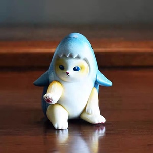 Adorable Adorno de PVC de Gato Tiburón - Serie Tiburón Disfrazado, Caja Sorpresa, Juguete Hecho a Mano, Regalo de Moda, 5 piezas/set - Product Image 6