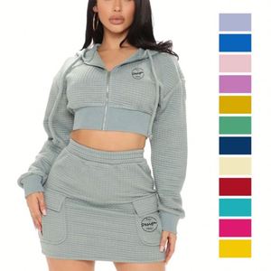 Surdimensionné Logo personnalisé en gros Sport Street Wear polaire cordon bleu poches gaufrées robe fermeture éclair deux pièces ensemble femmes sweats à capuche - Product Image 1