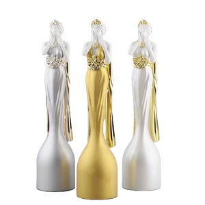 Trophée Créatif de 35 cm en Métal Doré et Argenté Haut de Gamme, Design Déesse Solide, Sculpture d'Art Abstrait Personnalisée de Déesse <span class=keywords><strong>Muse</strong></span> - Product Image 1