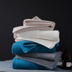 Bán buôn tùy chỉnh chất lượng cao mềm trắng khách sạn sang trọng 100% bông khăn tắm tùy chỉnh khách sạn Khăn tắm - Product Image 1