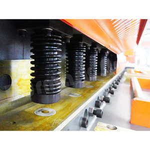 Qc11k 13mm 3200mm Bán hàng nóng E30 hệ thống điều khiển CNC thủy lực chém kim loại máy cắt với giá củ cải - Product Image 5