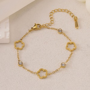 ファッションラッキーホローダイヤモンドステンレススチール<span class=keywords><strong>18K</strong></span>ゴールドメッキ五葉の花女性のトレンディなギフトブレスレットできない色褪せない高級品 - Product Image 3