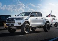 Nouveau design pour kit carrosserie Toyota Hilux Vigo 2004-2015 – Amélioration vers Rocco 2023 : Capot, pare-chocs, calandre, phares et accessoires