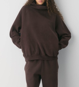 Nuova <span class=keywords><strong>Felpa</strong></span> <span class=keywords><strong>Oversize</strong></span> da Donna OEM <span class=keywords><strong>Marrone</strong></span> con Collo Alto Ricamato, Stile Mockneck o Girocollo, in Tessuto Pesante - Product Image 4