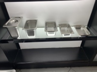 Couvercle perforé anti-blocage en acier inoxydable 1/4 40MM de style européen pour bac GN Gastronorm, idéal pour les restaurants et les contenants à crème glacée