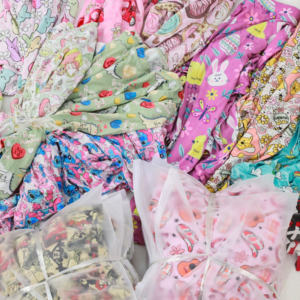 طقم بيجامة من الخيزران جاهز للشحن من تياوس للأطفال والصبيان والفتيات، صندوق مفاجآت، ملابس نوم مريحة منسوجة بنمط كرتوني - Product Image 3