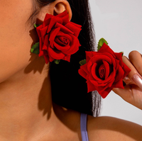 Pendientes de tela fresca con flores grandes y coloridas, cuentas de arroz dulce y borlas largas con diseño de hoja para mujer