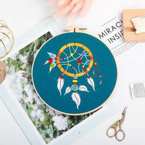 Set di artigianato con motivo stampato di nuovo Design personalizzato Dream Catcher Design kit di Stater ricamati con cerchio - Product Image 5