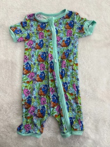 Baju monyet bayi stroberi, Romper ritsleting dua arah, baju tidur kustom, pakaian tidur berkelanjutan, Onesie bayi - Product Image 4