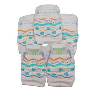 उच्च गुणवत्ता वाले डेपर शिशु त्वचा को मॉइस्चराइज करता है, कस्टम लोगो डायपर के साथ लंबे समय तक पहनने के दौरान चैफिंग को रोकता है - Product Image 1