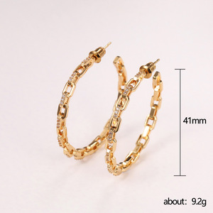 Orecchini a Catena a Forma di C Minimalisti per Donne, Stile Geometrico da Ufficio, Gioielli Versatili alla Moda - Product Image 5