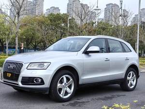 Audi <span class=keywords><strong>Q5</strong></span> d'<span class=keywords><strong>occasion</strong></span>, 5 places, transmission intégrale, SUV de luxe, essence, R20, automatique, conduite à gauche, véhicule d'<span class=keywords><strong>occasion</strong></span>, expédition immédiate, FOB Xiamen - Product Image 2