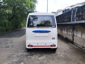Mini-fourgonnette haut de gamme, véhicule à énergie nouvelle vendu à chaud au Japon, en Corée du Sud et en Europe - Product Image 4