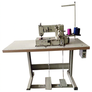 Máquina de Coser Industrial de Una Cabeza, Plana, de Tres Agujas, con Dientes Curvos, 220V, Accionamiento Directo, Buen Precio - Product Image 1