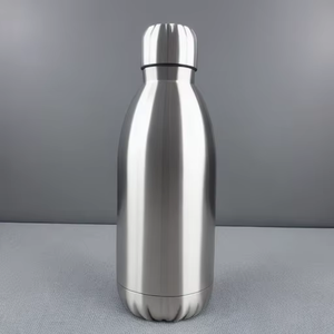 Bouteille d'eau en acier inoxydable de 30 oz, à boire directement, utilisable avec de l'eau bouillante, idéale pour la rentrée scolaire - Product Image 4