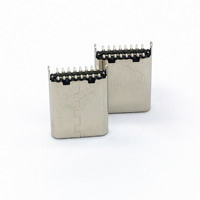 Conector de Carga USB 3.0 Tipo C de 16 Pines, Montaje Vertical en Superficie, Macho, 10.5 mm de Altura