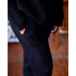 Maglione Nero a Costine per Donna Heyfoo, Comodo Abbigliamento da Notte - Product Image 4