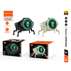 Nuevo Altavoz Mini Mecha CC2 de Escritorio con Espejo de Mil Capas, Inalámbrico, con Ranura para Tarjeta, Mini Subwoofer con Luz RGB Colorida - Product Image 4
