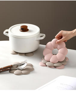 High Quality And Durable Flower Shaped <b>Silicone</b> Insulation <b>Pad</b> Thickened Multifunctional Dining Mat Cup Mat Pot Mat - Product Image 6