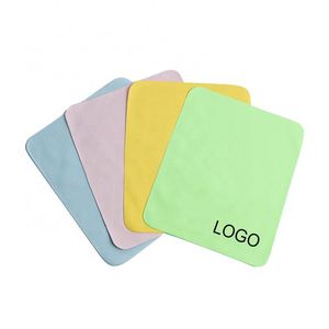 รับสกรีนโลโก้ตามสั่ง ผ้าไมโครไฟเบอร์กำมะหยี่ขนาด 10x10 ซม. สีเบจชมพู สำหรับทำความสะอาดนาฬิกาและแว่นตา ขายส่ง - Product Image 1