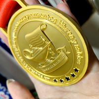 Nouveau design 3D Luxury Gold Awards Médaille en métal de finition marathon personnalisée Médailles souvenirs élégantes pour les honneurs et les trophées