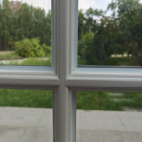 Portes françaises DEMEA en chêne massif couleur personnalisée avec grilles en verre, porte extérieure double battante pour jardin