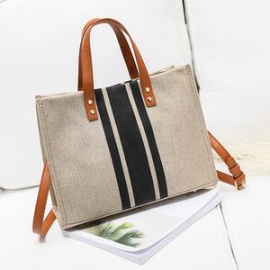 Sac fourre-tout professionnel pour femme en toile PU de haute qualité, motif rayé décontracté, grande capacité, sac à bandoulière décontracté, imperméable, pour le travail - Product Image 4