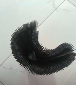 Le rideau de fenêtre pliable anti-poussière et anti-vent peut empêcher la poussière de s'envoyer dans votre pièce grâce au vent. - Product Image 1