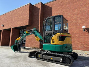 Mini-excavatrice sur chenilles hydraulique FR36, machine légère, faible bruit, fonctionnement respectueux de l'environnement - Product Image 3