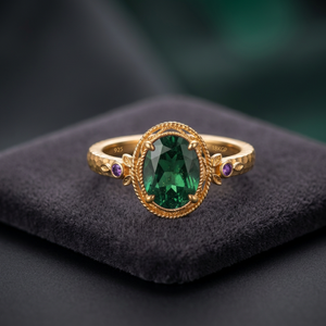 Anillo Ovalado de Plata Chapado en Oro de 18k VVLCO con Ónix Verde Creado en Laboratorio y Detalles Laterales Púrpura para Mujer, Compromiso, Boda, Tercera Opción - Product Image 3