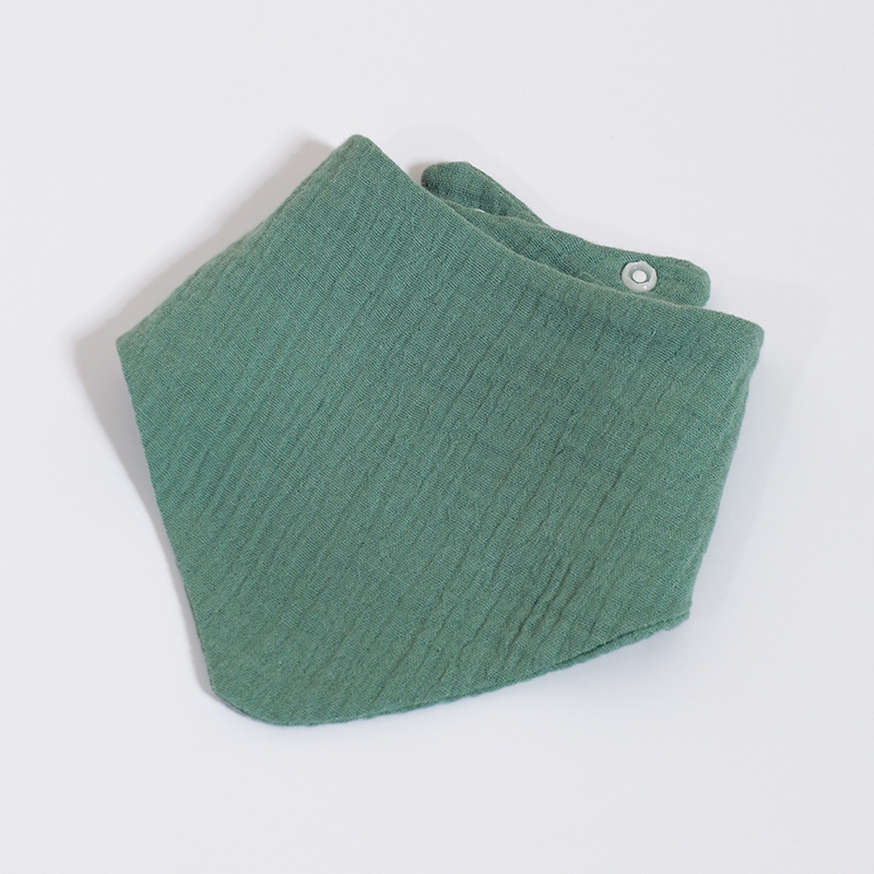 Plain triangular towel-deep bean green